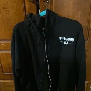 Black Wildwood NJ XL sweat jacket with hood